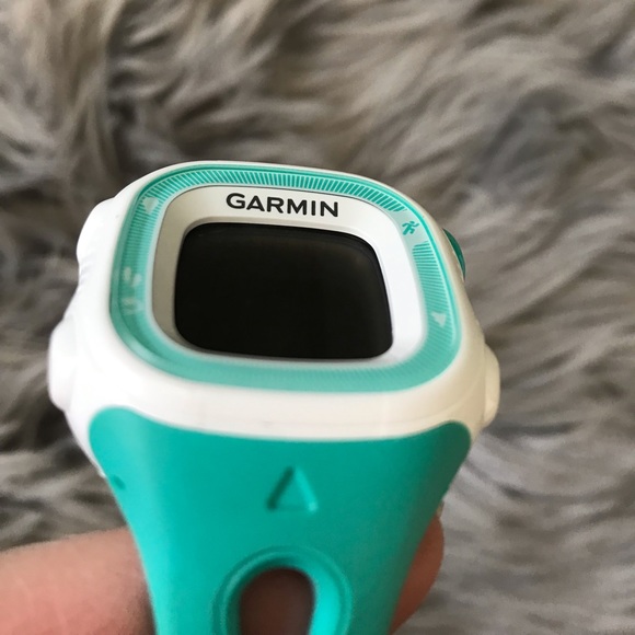 Garmin Forerunner 15 GPS Running Watch - Picture 3 of 4